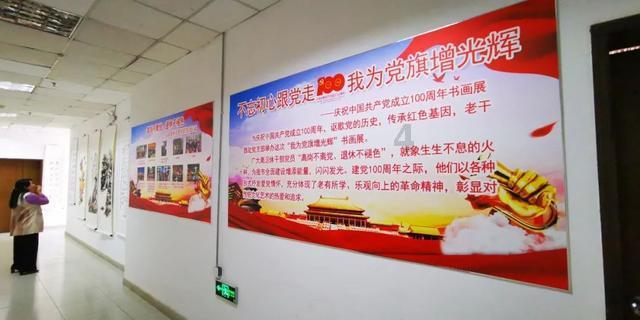 谁有描写春暖花开，鸟语阵阵的古诗游戏画面